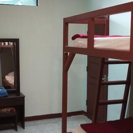 New Kami Homestay Banyuwangi (East Java) Exterior foto